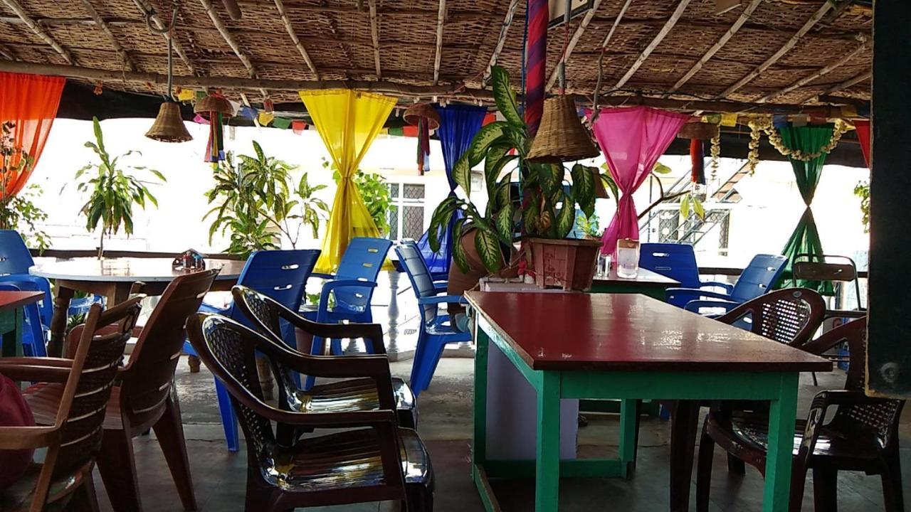 Gopi Guest House Хампи Екстериор снимка